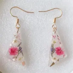 No.173 ドライフラワー ピアス 春の訪れかすみ草♡