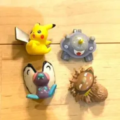 ポケモン フィギュアセット　4点　ピカチュウ　バタフリー　ジバコイル　マッギョ