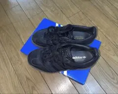 adidas ブラック スニーカー