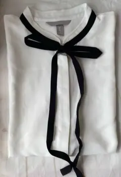 H&M ホワイト リボン付き ノースリーブブラウス