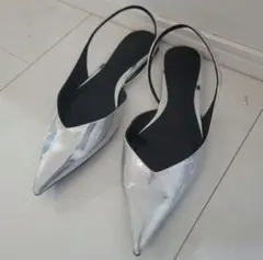 ZARA　フラットサンダル