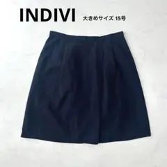 INDIVI 大きめサイズ 15号 タックフレアスカート ネイビーのサムネイル