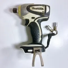 TD130D Makita インパクトドライバー LEDライト付き