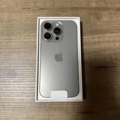 Apple iPhone 15 Pro 本体