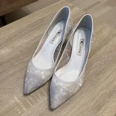 ダイアナ パンプス