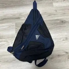 adidas ワンショルダーバッグ y2k 00s スリングバッグ