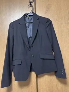 ブラック　スーツ　ジャケット・スカート　9号