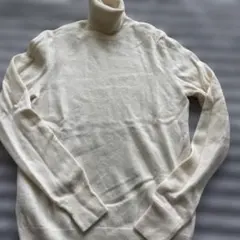 UNIQLO カシミア アイボリー タートルネックセーター M