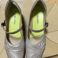 パンプス