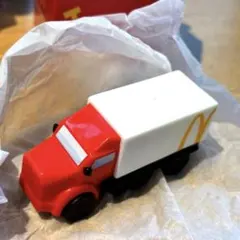 ハッピーセット　ミニチュアマクドナルド　マクドナルドトラック　ミニカー　トラック