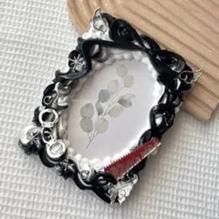 トレカケース ホイップデコ B8 モノクロ 白 黒 チェーンソー リボン