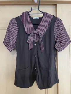 axes femmeリボン付きダークブラウン半袖シャツ