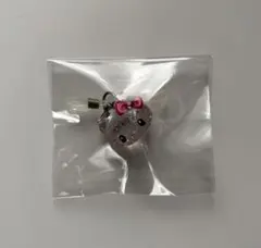 【期間限定出品】　ユニバ限定　サンリオ　キティちゃん　めじるしアクセサリー