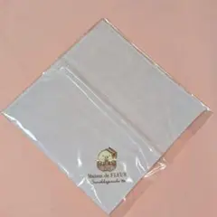 すみっコぐらし Maison de FLEUR ぺんぎん？ タオルハンカチ