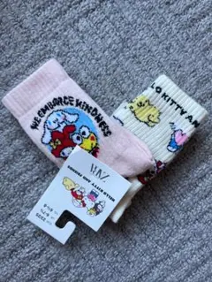 【新品】ハローキティ キッズ靴下