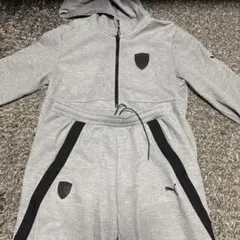 Puma グレー ジップアップパーカー