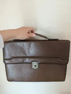 Item thumbnail for item 842e2a76-fc9e-4a31-a762-9ec375d7132a