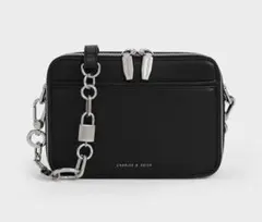 CHARLES&KEITH ロック&キーチェーン ハンドルバッグ - ノワール