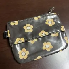 マリークワント　ポケットティッシュ入れ付きミニポーチ