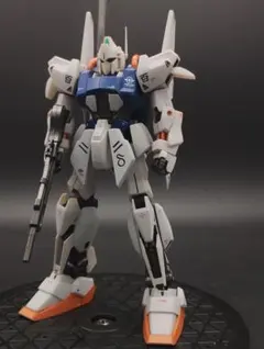 MG 百式（ＧＰＢカラー「白式」） 全塗装完成品 1/100 Zガンダムのサムネイル
