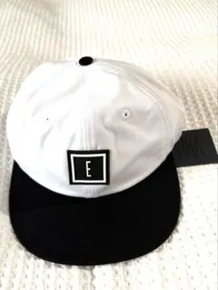 【新品未使用タグ付き】ELVIRAエルビラ E ロゴキャップ ホワイトのサムネイル