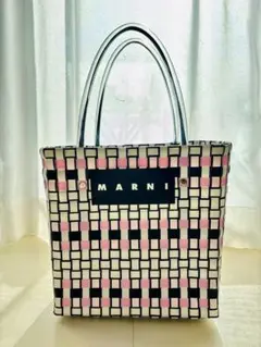 Item thumbnail for item b116c518-c339-4b4f-a5d1-fd20d989254f