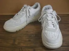 （K24842）ナイキ エアフォース1 ロー ラックス 26.0㎝