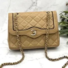CHANEL シャネル【美品】ダブルフラップ マトラッセ ショルダーバッグ