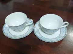 ミラ・ショーン×ナルミ　白い陶器のティーカップ・ソーサー 2個セット 青い花模様
