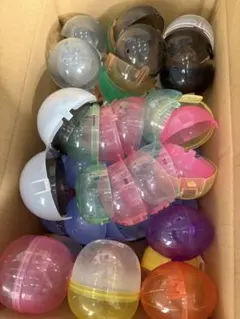 空カプセル　ガチャガチャ