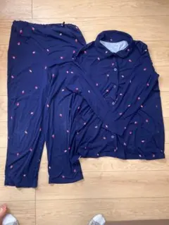ネイビー　いちご柄　パジャマセット　マタニティ