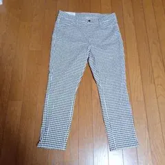 UNIQLO ウルトラストレッチプリントクロップドレギンスパンツ