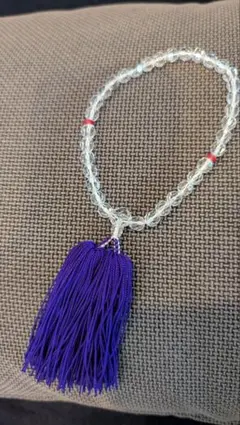 タッセル付き透明ビーズ数珠