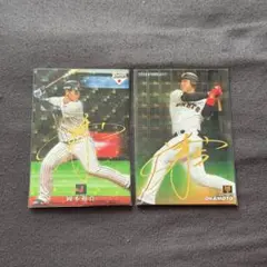 読売ジャイアンツ 岡本和真 プロ野球チップス 金箔サインカード 2枚セット
