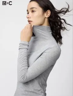 美品　ユニクロ　極暖ヒートテックカシミヤブレンドタートルネック