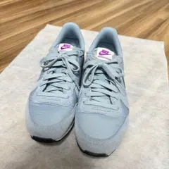 NIKE スニーカー ブルー