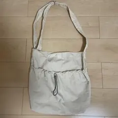 オペークドットクリップ　ショルダーバッグ　ナイロンバッグ　新品　アイボリー