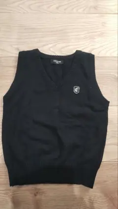 COMME CA ISM 黒 ベスト 120A