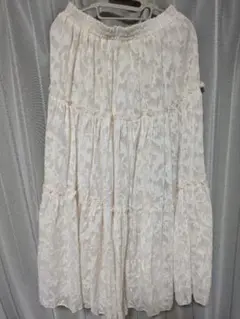 SHEIN　DAZY　ジャガードフリルスカート