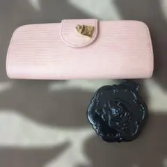 ANNA SUI ミラークロコダイル型押しメガネケースセットのサムネイル