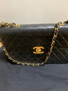 CHANEL ブラック　マトラッセ