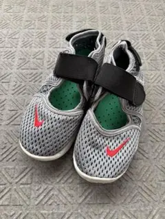 Nike エアリフトグレー メッシュ15センチのサムネイル