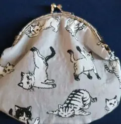 Item thumbnail for item ede5e60a-af88-4e08-950e-bfc7967a0be9