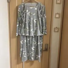 花柄グレーのルームウェアセット