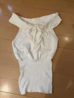 BRANDY MELVILLE ノースリーブニット ホワイト