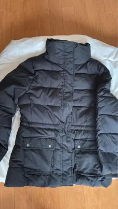 ブラックダウンジャケット GAP