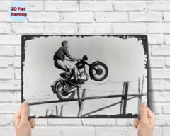 【輸入品】ブリキ看板/1963年のアメリカ映画『大脱走』の有名シーンサビ加工あり