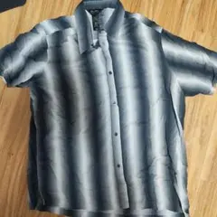 オンブレストライプ半袖シャツ