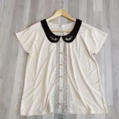 axes femme ブラウス風カットソー　刺繍　丸襟　レース　パールボタン　Mのサムネイル