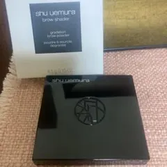 シュウウエムラ ブローシェーダーウォーム(眉墨)開封したのみ　箱付き
